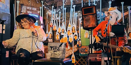 Petty & Raines live at Tacky Jacks