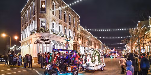 Dickens of a Christmas: Holiday Parade