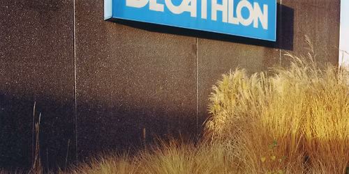 Jusqu'au 2 novembre : Expo "Un jeune homme s'habille sur une plage \u00e0 Nice..." de Samuel L. Cunnane