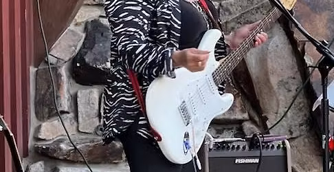 Pamela Benton - StringzOnFire!