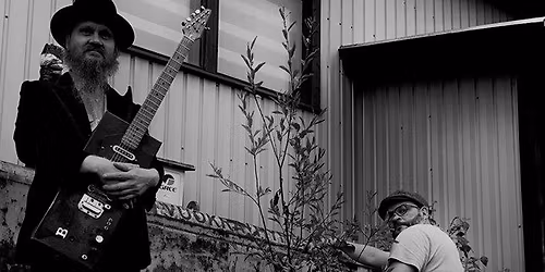 Pekka Heikkinen & Pekka Faarao Pirttikangas: N\u00c4ILL\u00c4 MENN\u00c4\u00c4N