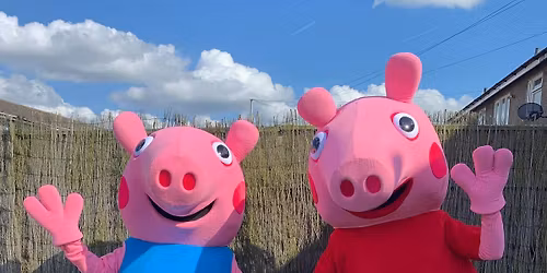 Peppa and George Visit The Kiddies Cafe