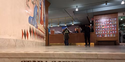 Teater: Vi \u00e4r Orlando