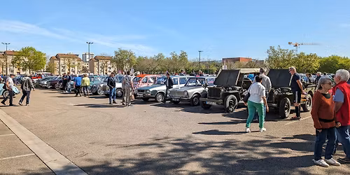 Rassemblement v\u00e9hicules anciens