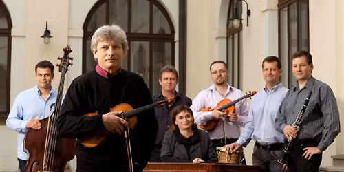 Ji\u0159\u00ed Pavlica & HRADI\u0160\u0164AN: V\u00e1no\u010dn\u00ed koncert