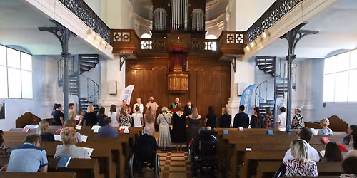 Den Diakonie a koncert kapely Sv\u00edt\u00e1n\u00ed