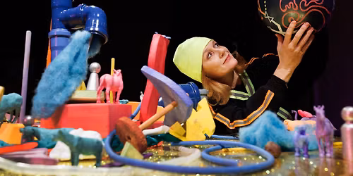 AEIOU-teatteri: Tulevaisuuden paratiisit