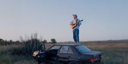 Sinu \/\/ Deutsch-t\u00fcrkischer Indie-Pop \/\/ Support: Jakob Longfield