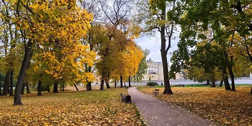 Aplankykime Palenk\u0117s vaivadijos sostin\u0119 Balstog\u0119, \u017eai\u017earuojan\u010di\u0105 rudens spalvomis