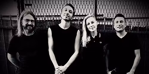 ROCK GEGEN RECHTS mit siKK liKKz - The Heart Punches - Behind the Curtain