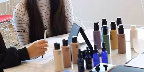 Custom Blend Your Beauty for Holiday Magic!