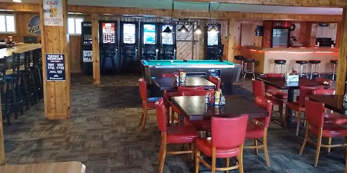 Santa and Mrs. Claus at the Straight 8 