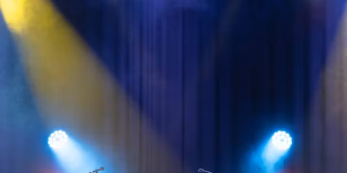 Thomas Stipsits & Band - Austropop lebt!