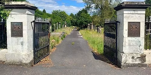 Balmoral Cemetery walking tour
