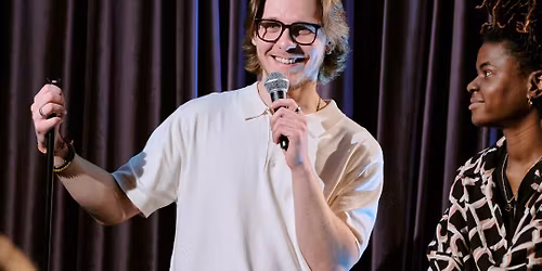 Spectacle impro & stand up gratuit