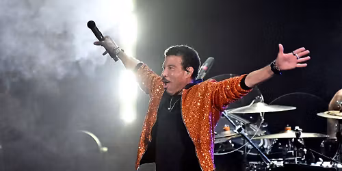 Lionel Richie & Earth, Wind and Fire