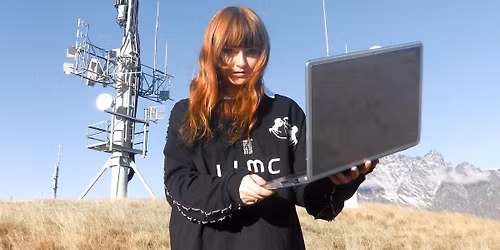 Ninajirachi \u2013 Dark Crystal V [MELBOURNE]