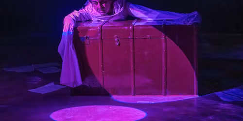 \u03a4\u03bf \u0397\u03bc\u03b5\u03c1\u03bf\u03bb\u03cc\u03b3\u03b9\u03bf \u03b5\u03bd\u03cc\u03c2 \u03c4\u03c1\u03b5\u03bb\u03bf\u03cd-\u03a3\u03ba\u03b7\u03bd.-\u03b5\u03c1\u03bc\u03b7\u03bd\u03b5\u03af\u03b1: \u03a7\u03c1\u03ae\u03c3\u03c4\u03bf\u03c2 \u03a3\u03c5\u03c1\u03bc\u03b1\u03ba\u03ad\u03b6\u03b7\u03c2