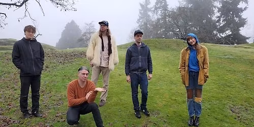 Earth Ball \/ Slaylor Moon