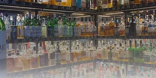 Laphroaig tasting 15.12. klo 18.00! 72\u20ac\/hl\u00f6, mukana Laphroaig 18 yo, 30 yo & 34 yo