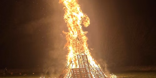 Bonfire Night @ The Bell