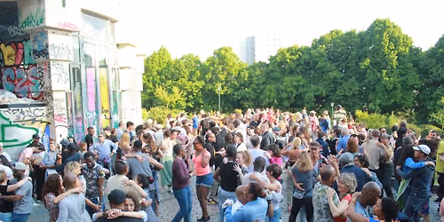 Le Bal Latino au Parc de Belleville - 2026 1\u00e8re \u00e9dition