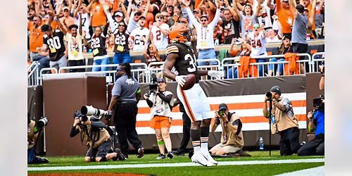 Tennessee Titans at Cleveland Browns