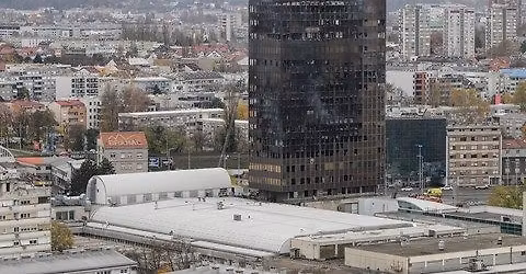 Do\u010dek ru\u0161enja Vjesnika uz najve\u0107i besplatni vatromet