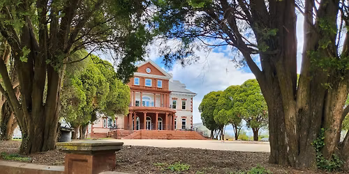 Annaburg Basement to Attic Tour | Visita Guiada del S\u00f3tano al \u00c1tico de Annaburg