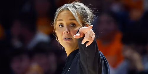 Tennessee Lady Volunteers at South Carolina Gamecocks Womens Basketball