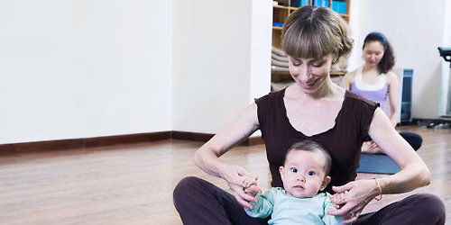 Postnatal Yoga (Mum & Baby)