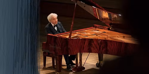 Andr\u00e1s Schiff at Carnegie Hall - Isaac Stern Auditorium
