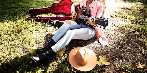 Kimi Tortuga Performs at Keel Farms