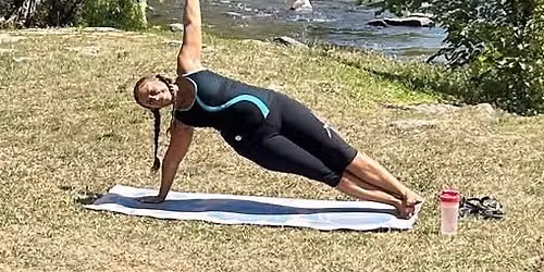 lunchtime yoga at Britannia Park