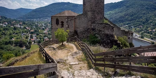 VA\u0147OVSK\u00dd VODOP\u00c1D A ST\u0158EKOV S PLAVBOU LOD\u00cd