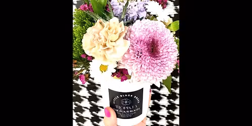 Petals & Pour Room Workshop