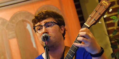 The Coffeehouse Series presents Allan Combs II