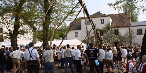 Maibaumaufstellen in Thanhausen 2026