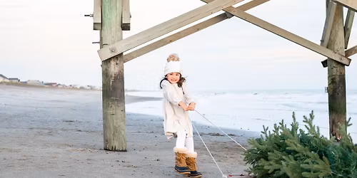 Christmas Mini Sessions | Oak Island, NC