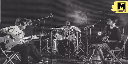 Green Milk From The Planet Orange \/\/ Merleyn Nijmegen