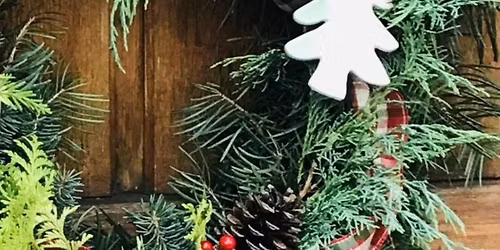 Wolf Creek Winery Live Wreath Workshop