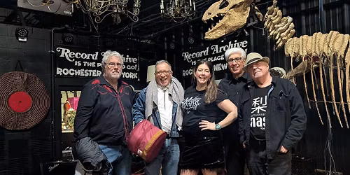 Mystic Circus back at M's