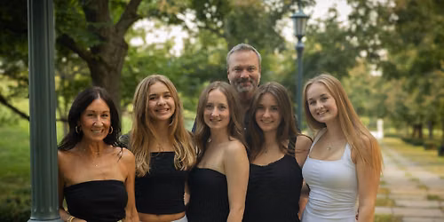 End-of-Summer Family Mini Session