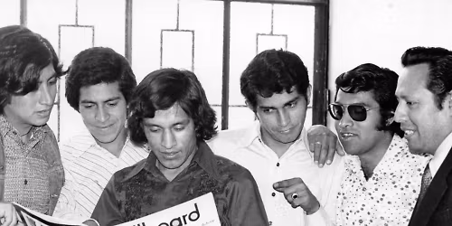 Los Pasteles Verdes, Grupo Miramar in Redwood City