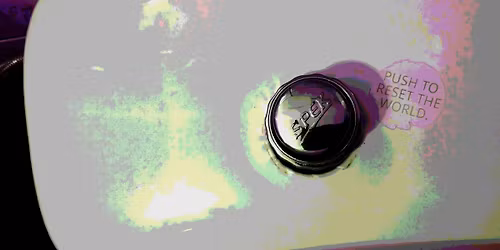 \ud83d\udcda Nuit de la lecture \u2013 Please Flush the Toilet to Reset the World