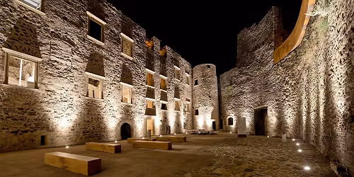 NO\u010cN\u00cd PROHL\u00cdDKY HRADU\/PAL\u00c1C \u017dIJE \u010cICHEM