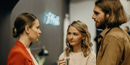 August  Alors... Conversation Club