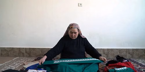 Writing Hawa (2024) van Najiba Noori