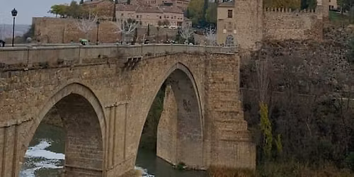 Tour por Toledo y Segovia \u00a1con opci\u00f3n a \u00c1vila!