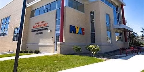 Family Yoga @ MYAC (Milwaukee Youth Art Center
